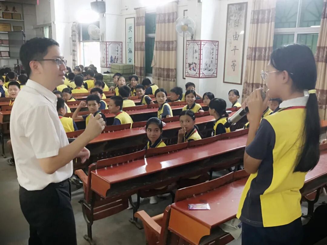 钟光浩律师校园普法讲座